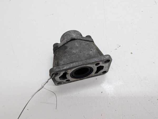 2002 Yamaha Power Valve Housing And Retainer Bracket