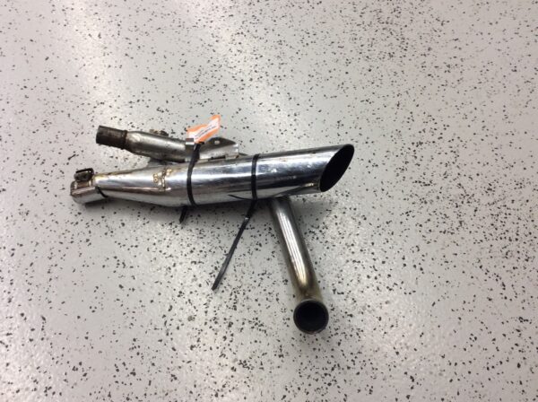 1986 Suzuki RH Muffler - Image 2