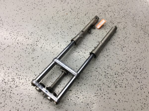1986 Suzuki Front Fork Set - Image 4