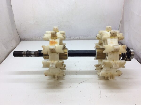 2006 Ski-Doo Drive Axle - 2 sprocket 10 tooth - Image 3