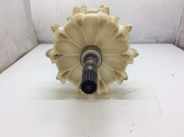 2006 Ski-Doo Drive Axle - 2 sprocket 10 tooth - Image 4
