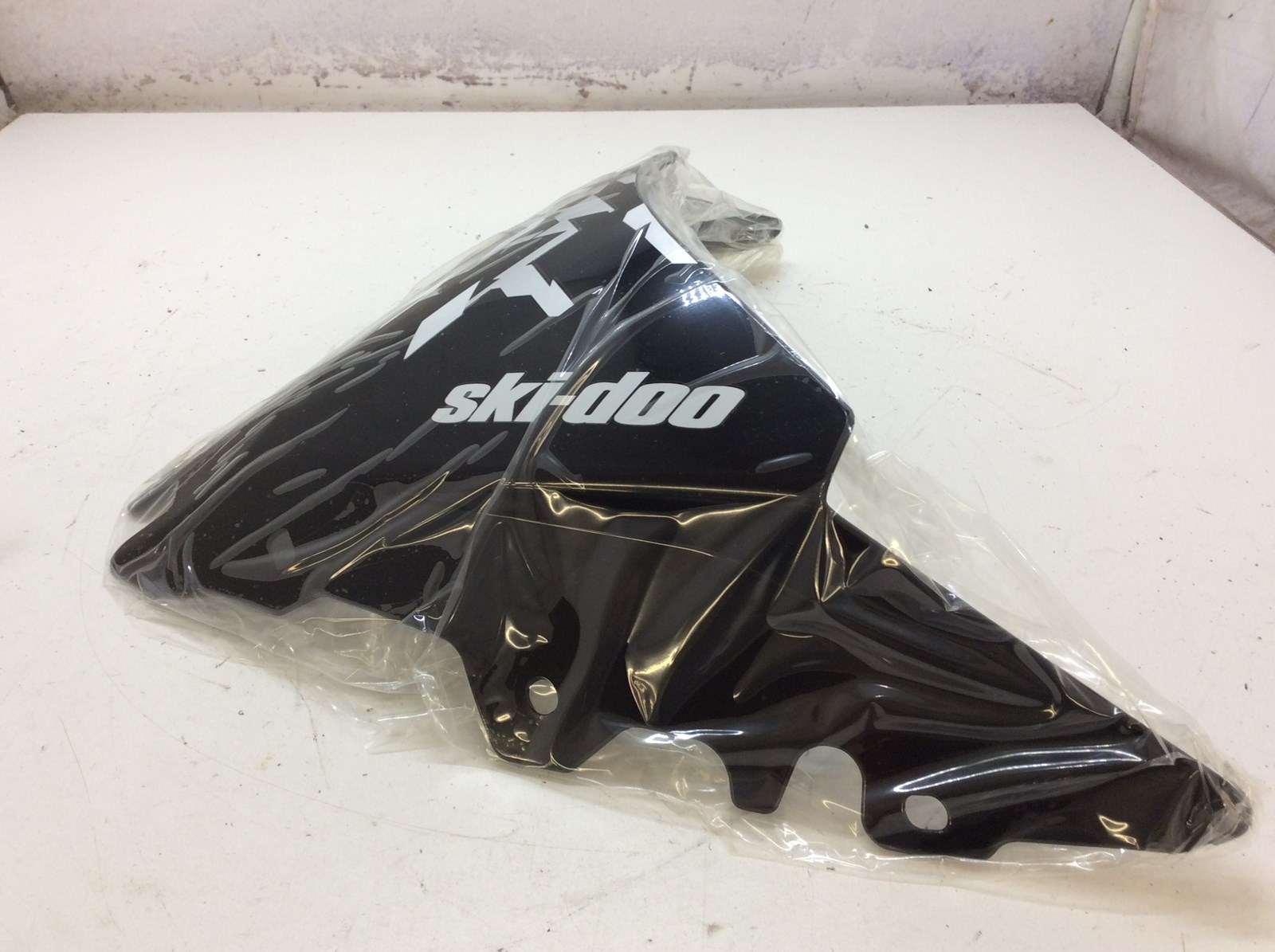 2013 Ski-Doo Low Black Windshield - Image 2