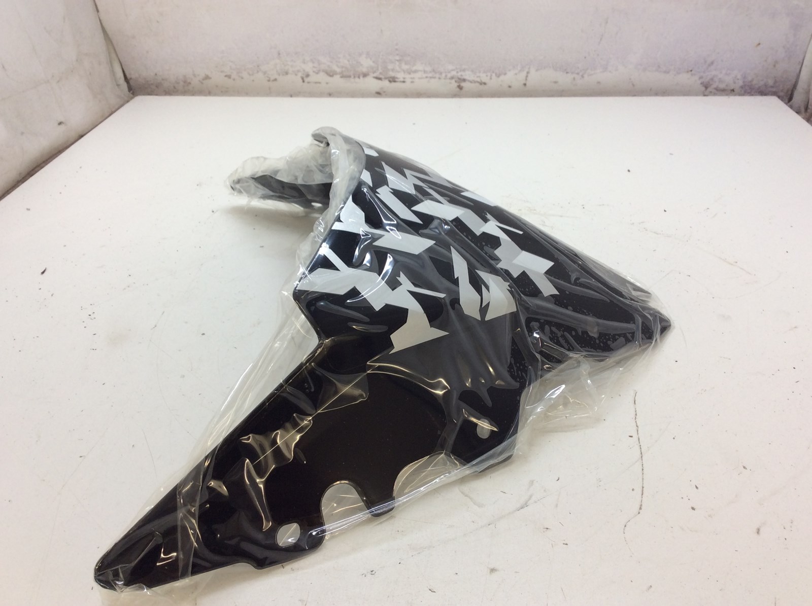 2013 Ski-Doo Low Black Windshield - Image 3