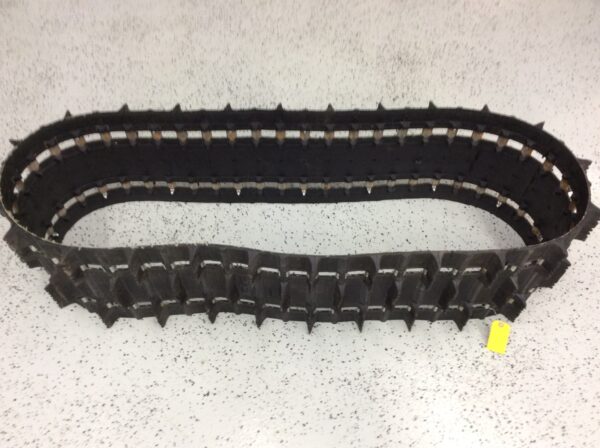 2011 Ski-Doo Track 16x137x1.75 - Image 3