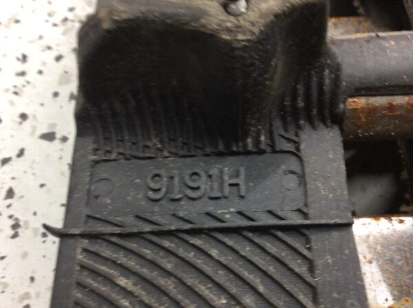 2017 Ski-Doo Track 15x137x1.25 - Image 3