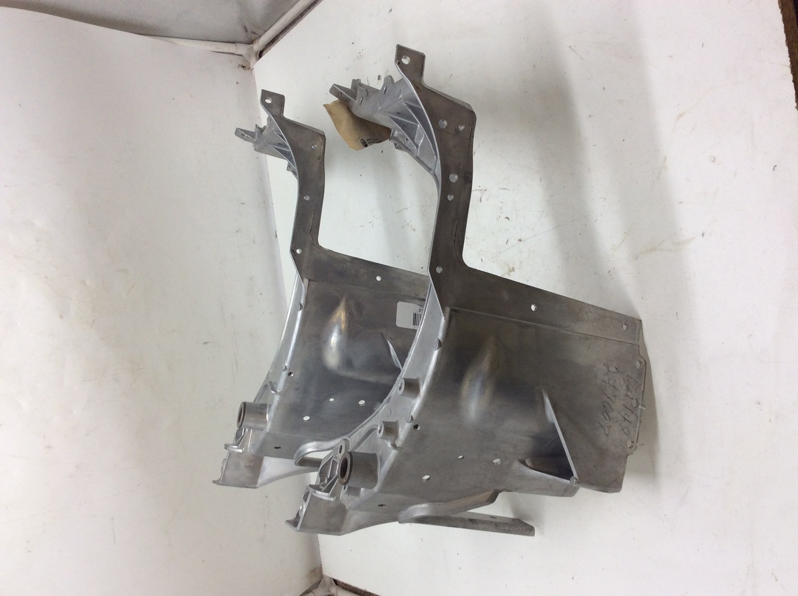 2023 Ski-Doo MEMBER ASSY - Image 4