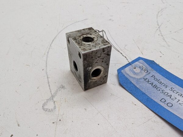 1999 Polaris Brake Line Cross Fitting - Image 3