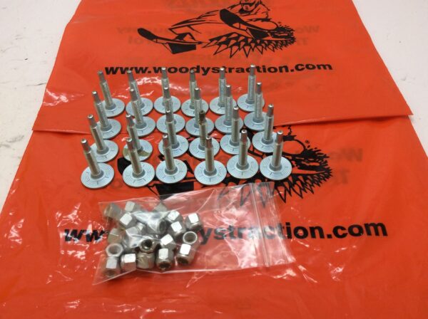 WOODYS GRAND MASTER SILVER STUDS 1.575" 24/PK - Image 2