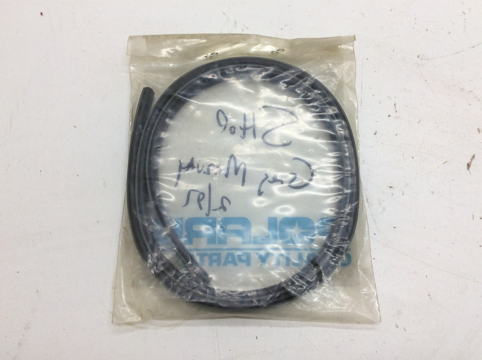 FRONT BUMPER VINYL TRIM BLACK - Image 3