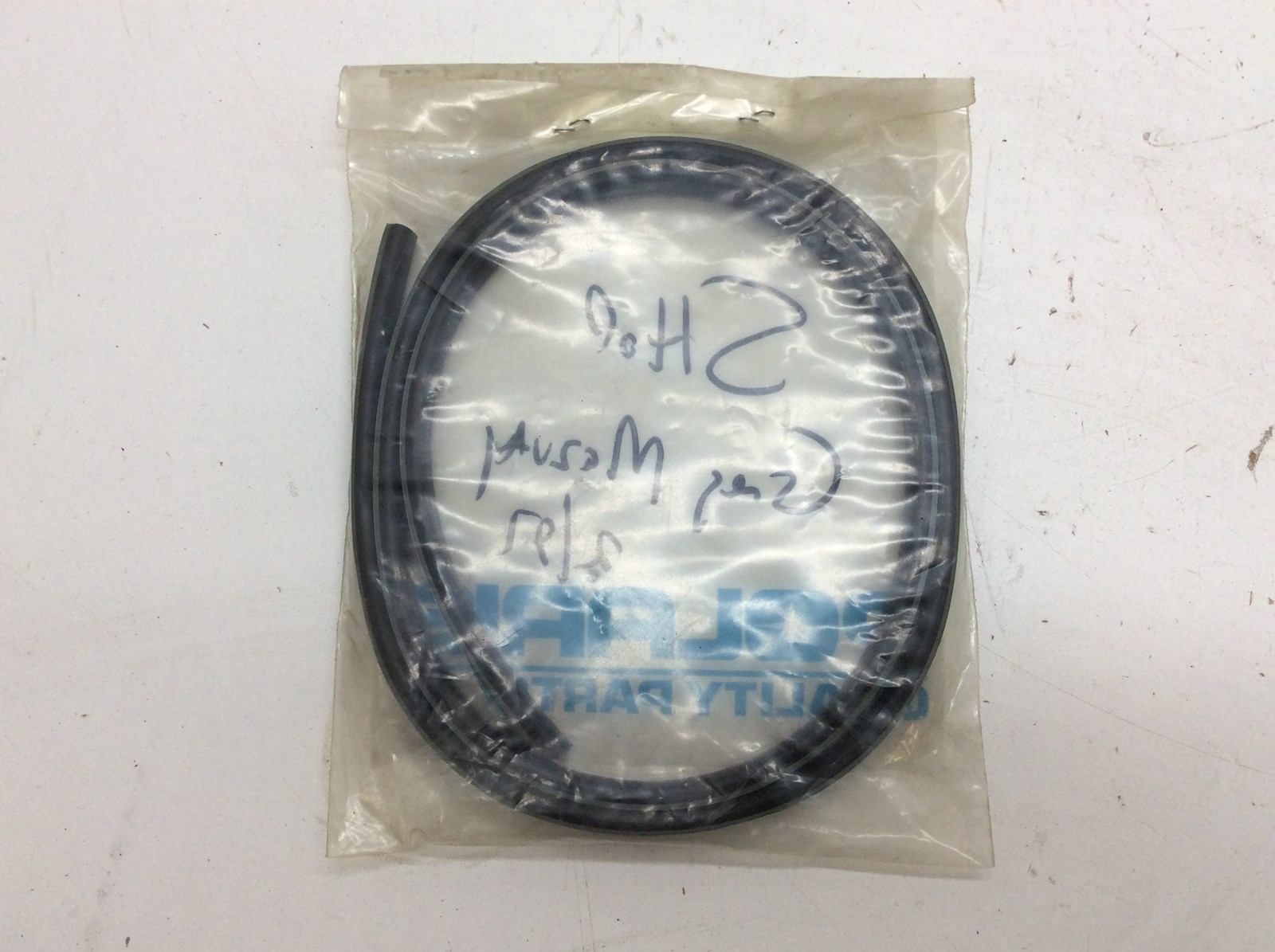 FRONT BUMPER VINYL TRIM BLACK - Image 4