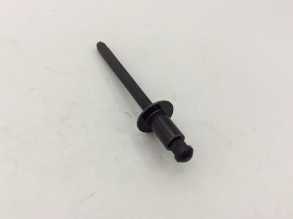 RIVET - SUPERCEDES TO 7621453 - Image 2