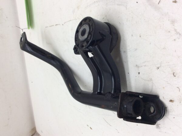 1999 Kawasaki ENGINE BRACKET - Image 3