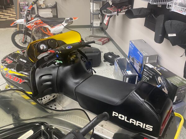 2004 Polaris Indy 340 F/C- 2034 Miles - Image 2