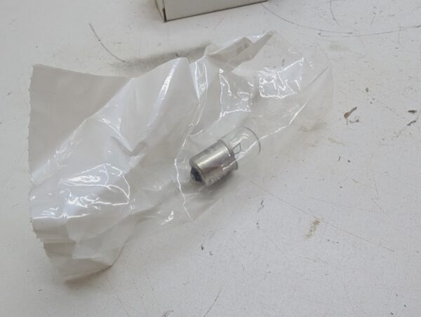 12 V 10 W Bulb - Image 5
