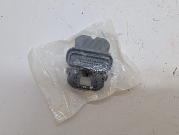 Female Terminal Housing - Image 4