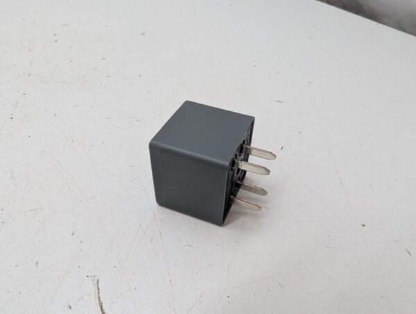 30 Amp Relay - Image 3