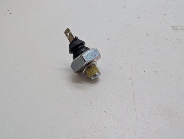 Oil Pressure Switch - Spyder