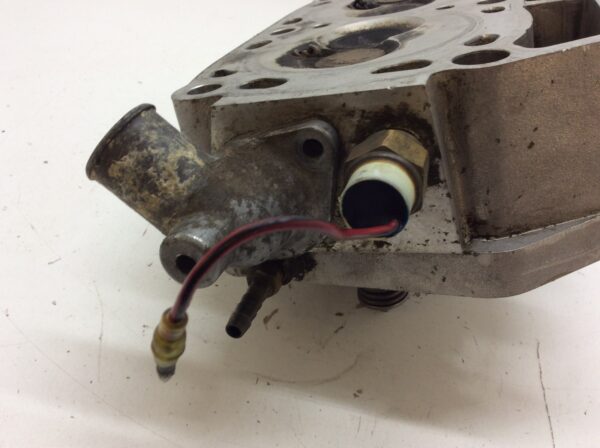 2002 Polaris Cylinder Head Assembly - Image 5