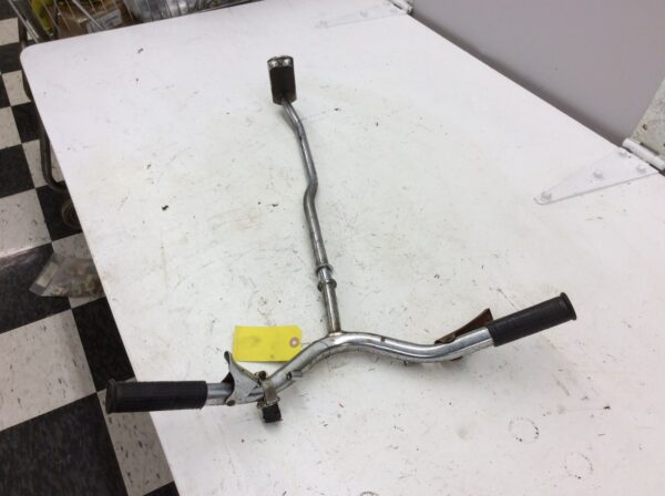 1972 Ski-Doo TNT 440 Steering Post WITH HANDLE BARS - Image 2