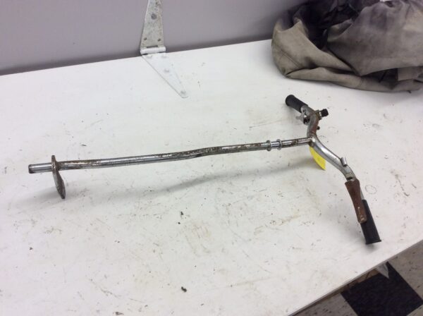 1972 Ski-Doo TNT 440 Steering Post WITH HANDLE BARS - Image 4