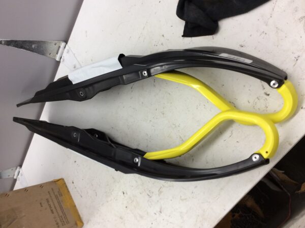 2022 Ski-Doo Pilot R ski (MX Z 600 RS)  PAIR - Image 4