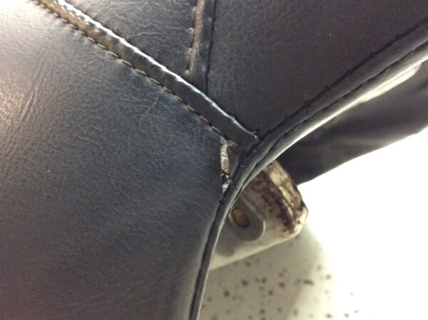 2007 Arctic Cat Seat - Image 3