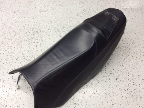 2006 Yamaha Seat - Image 2