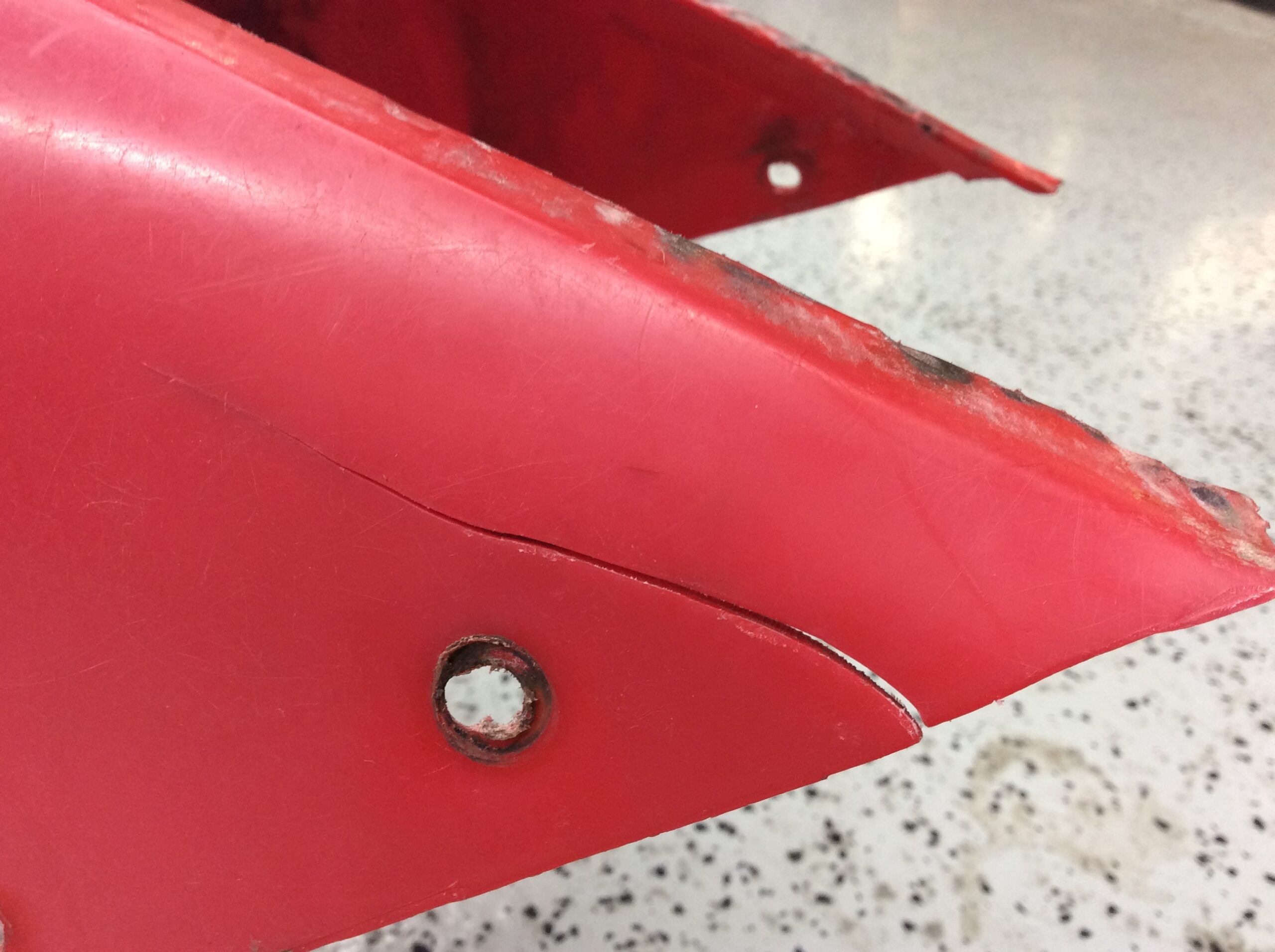 2001 Scrambler Red Front Fender - Image 3