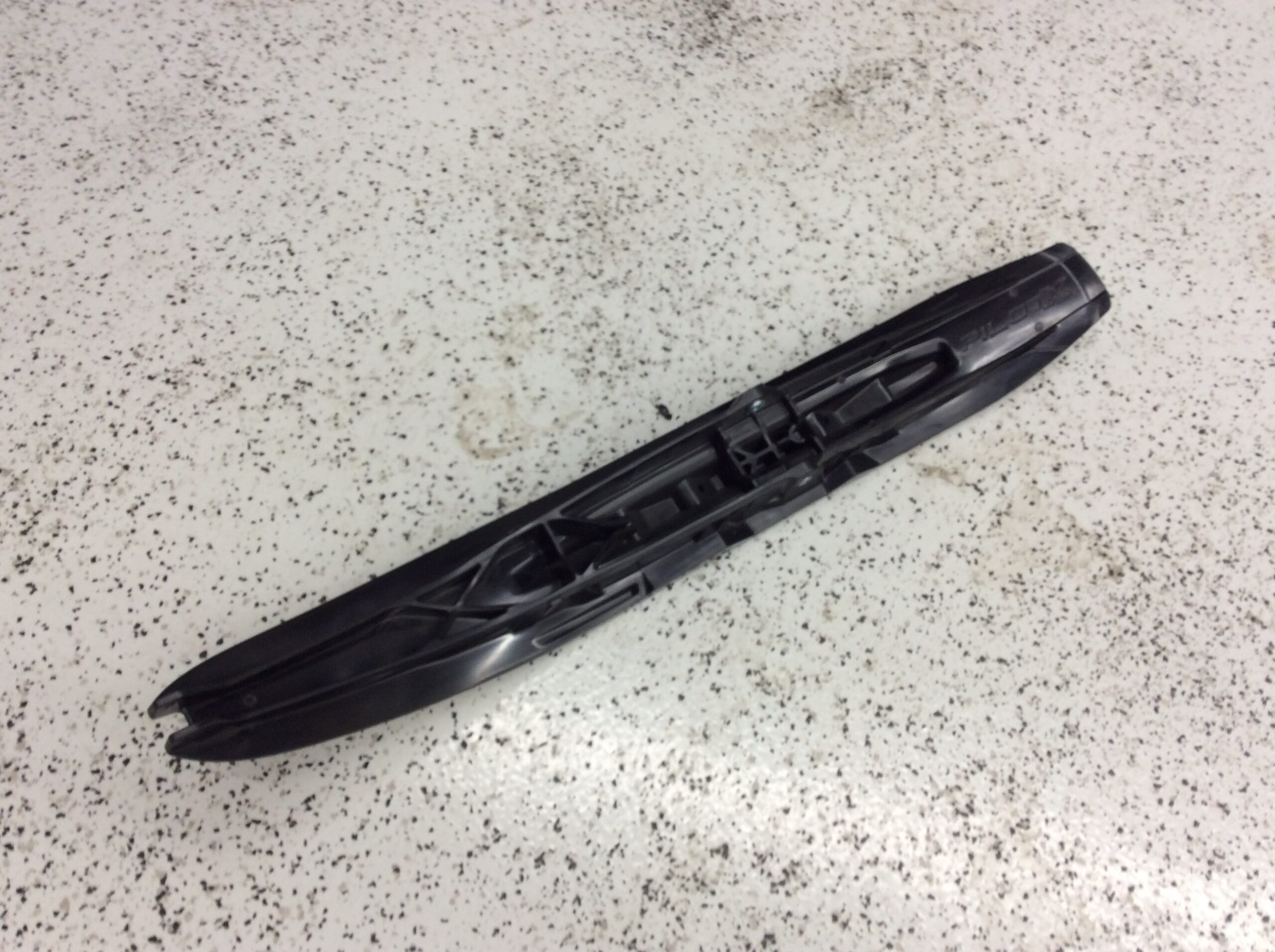 New Left Black Pilot X Ski