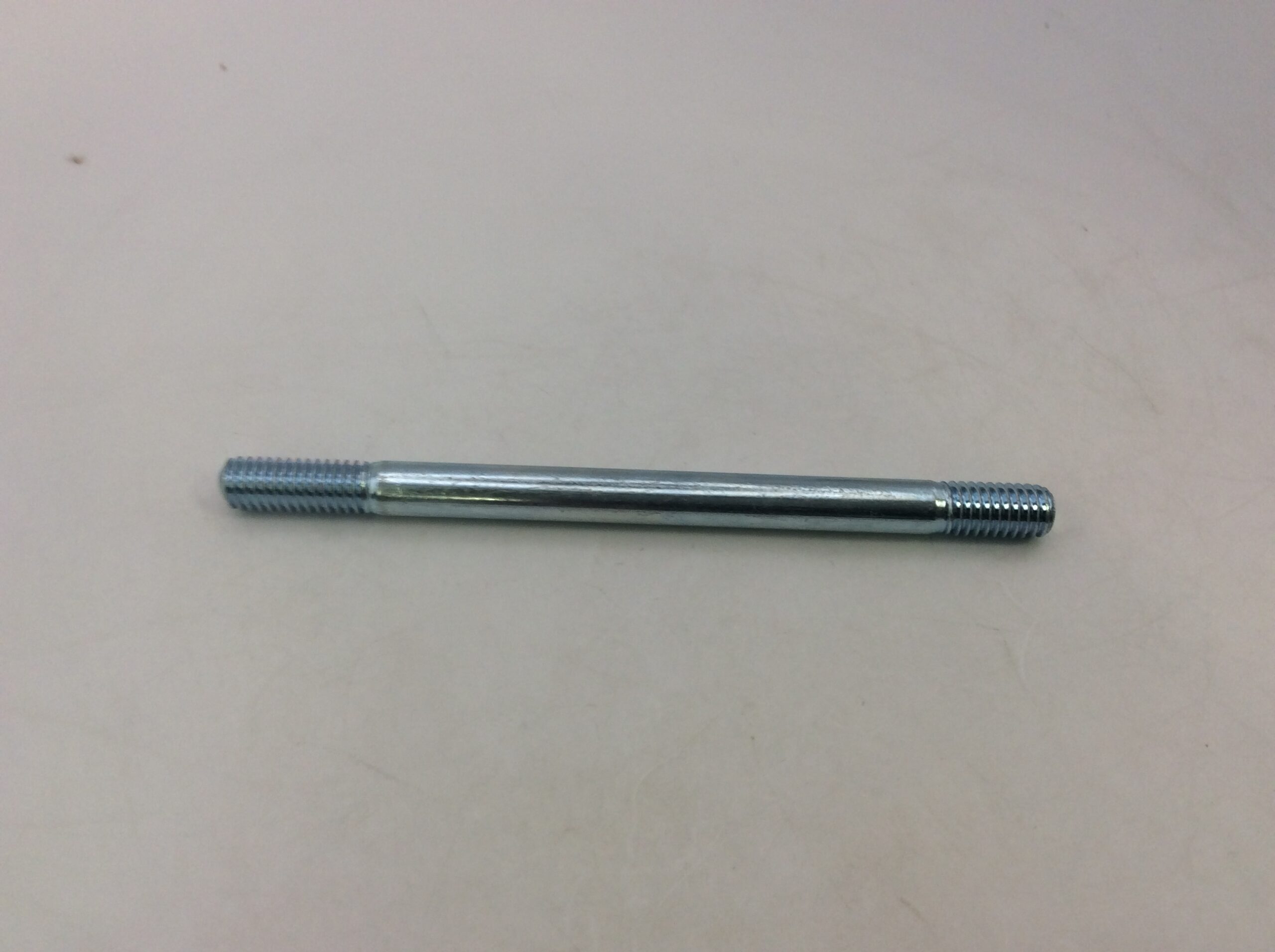 Bolt, Stud - Image 2