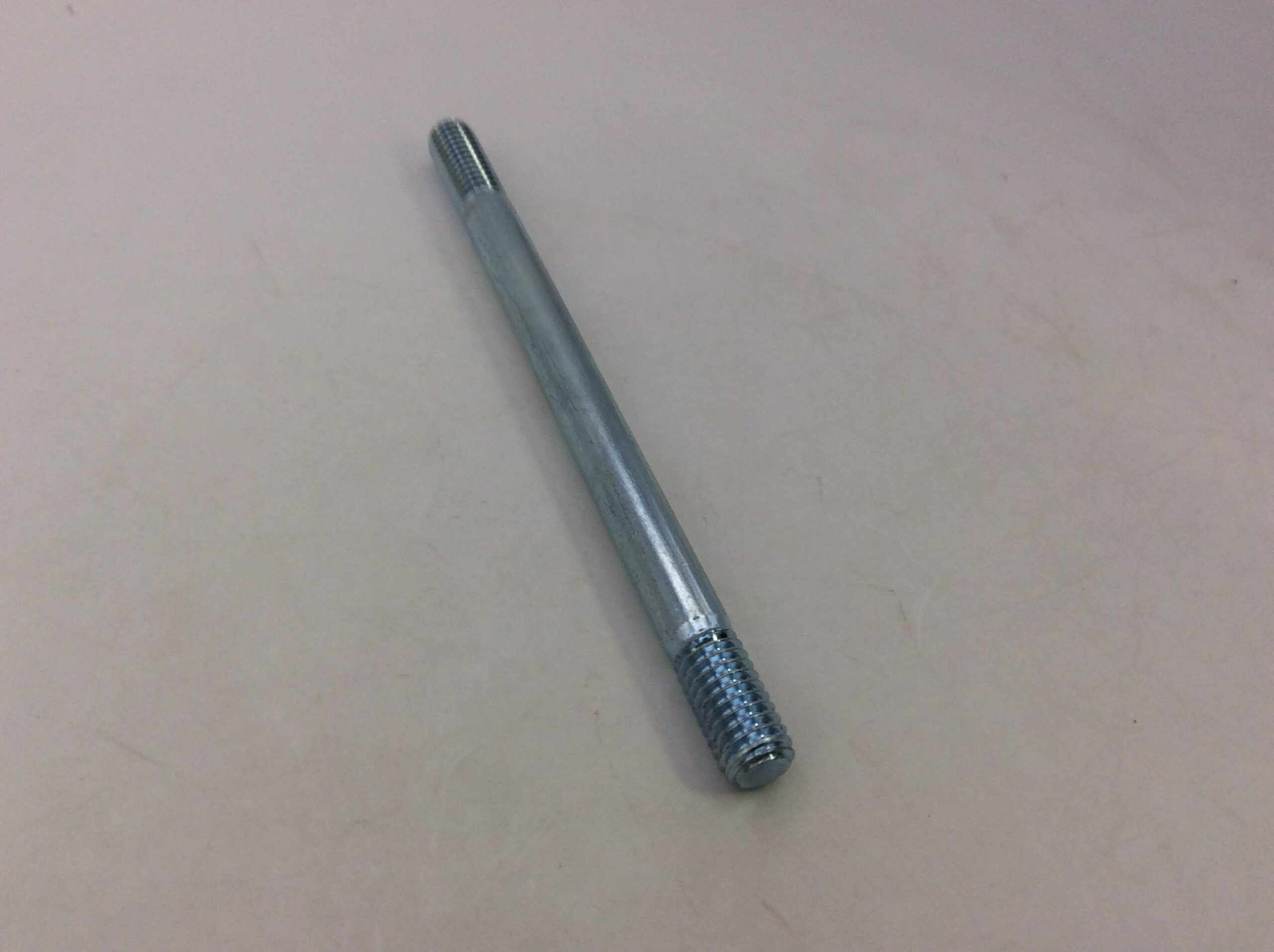 Bolt, Stud - Image 3