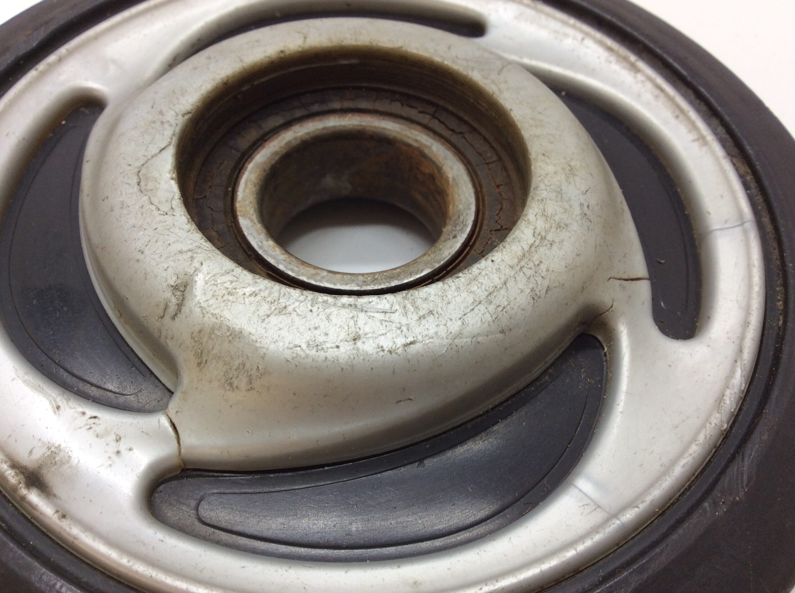 Polaris 5.35 Silver Idler Wheel - Image 2