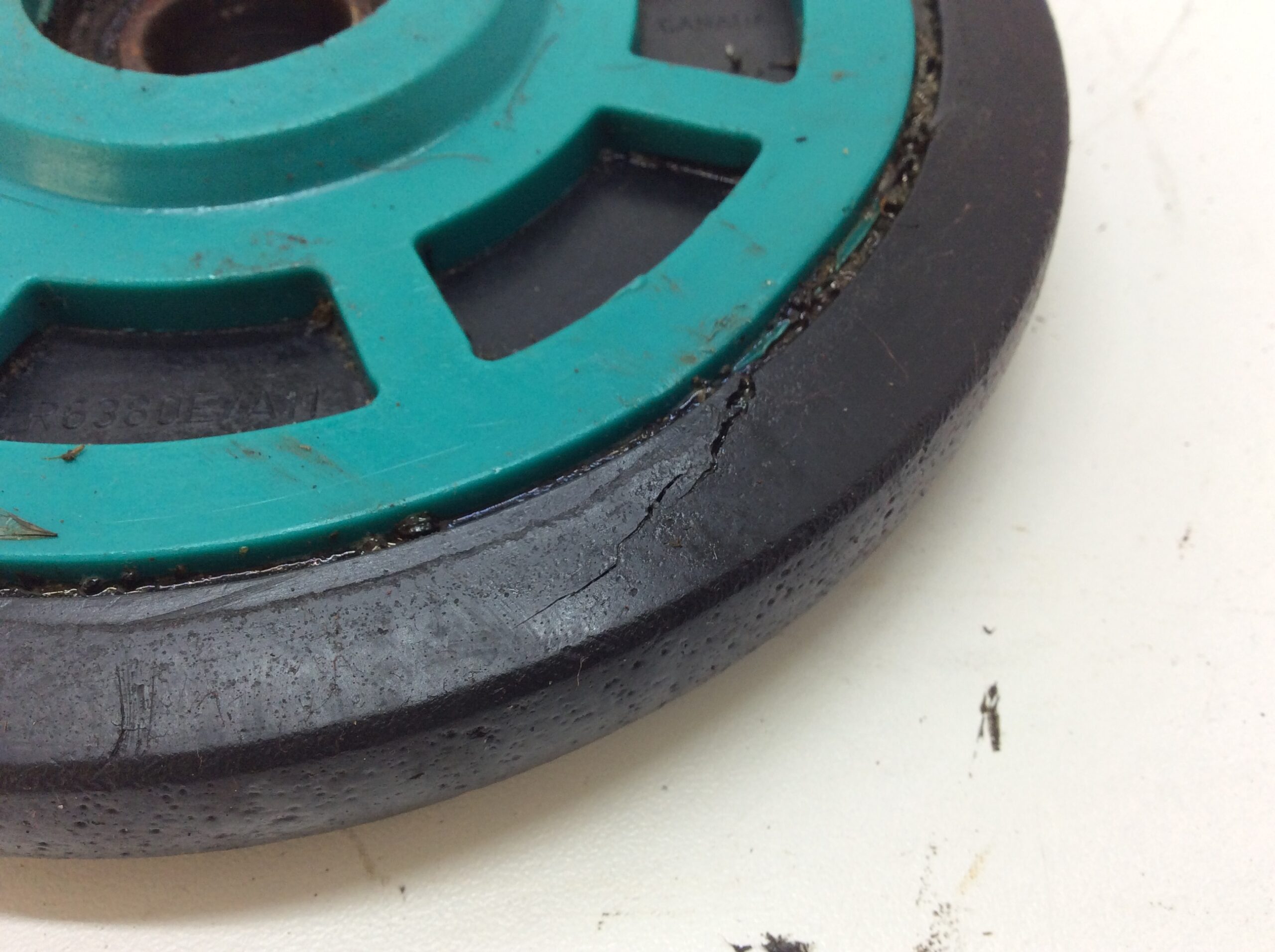 Polaris Teal Idler Wheel - Image 3