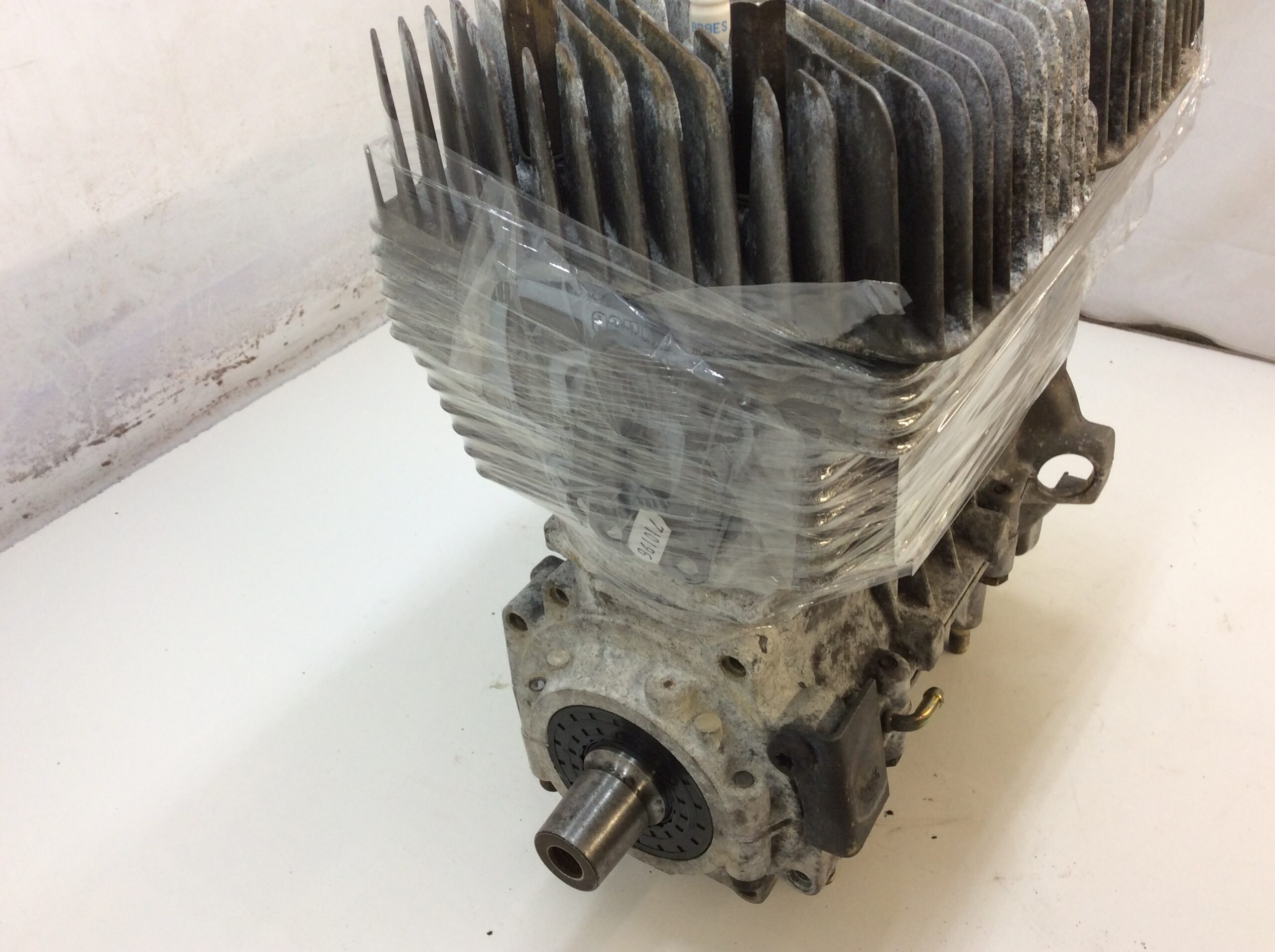 2003 Ski Doo Motor - Image 4