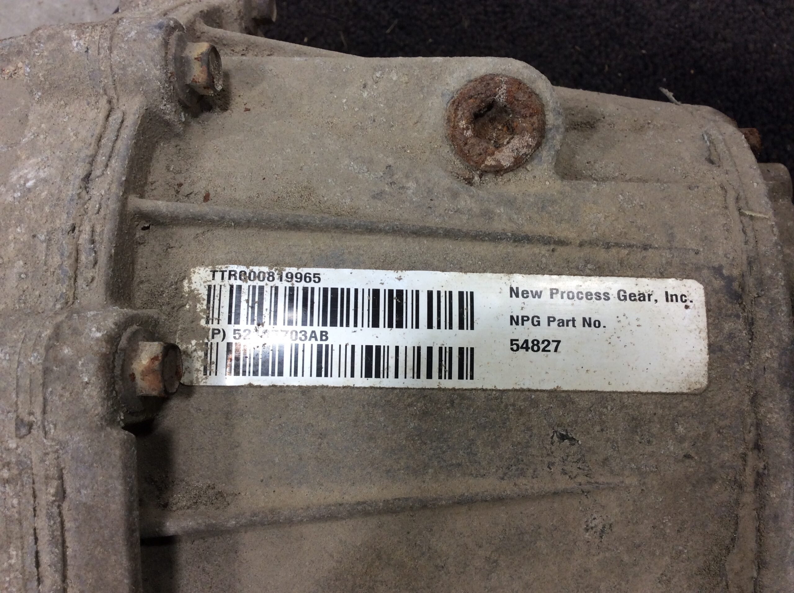 2008 Jeep Commander Transfer Case - Image 3