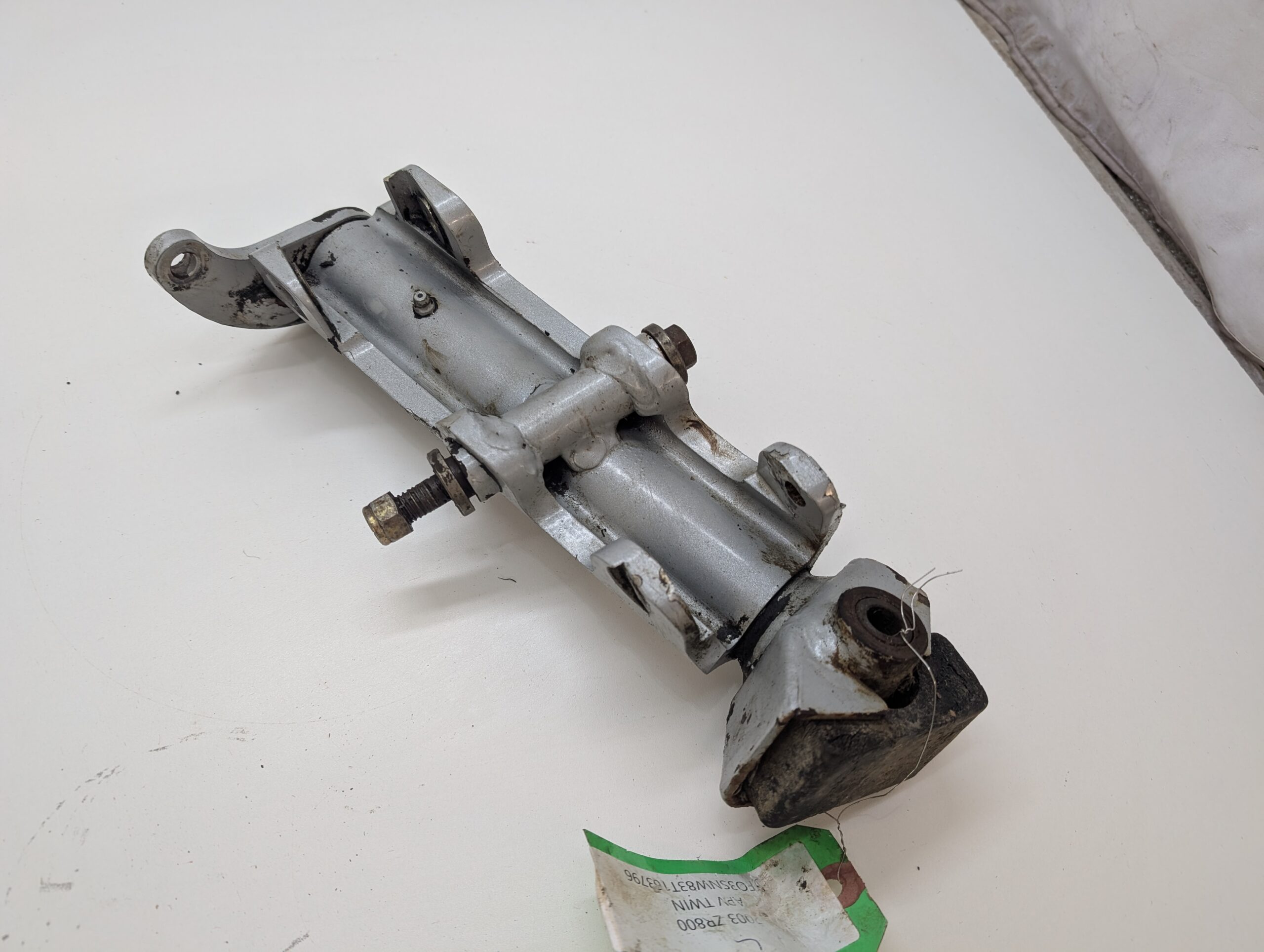 Left Ski Spindle - Image 5