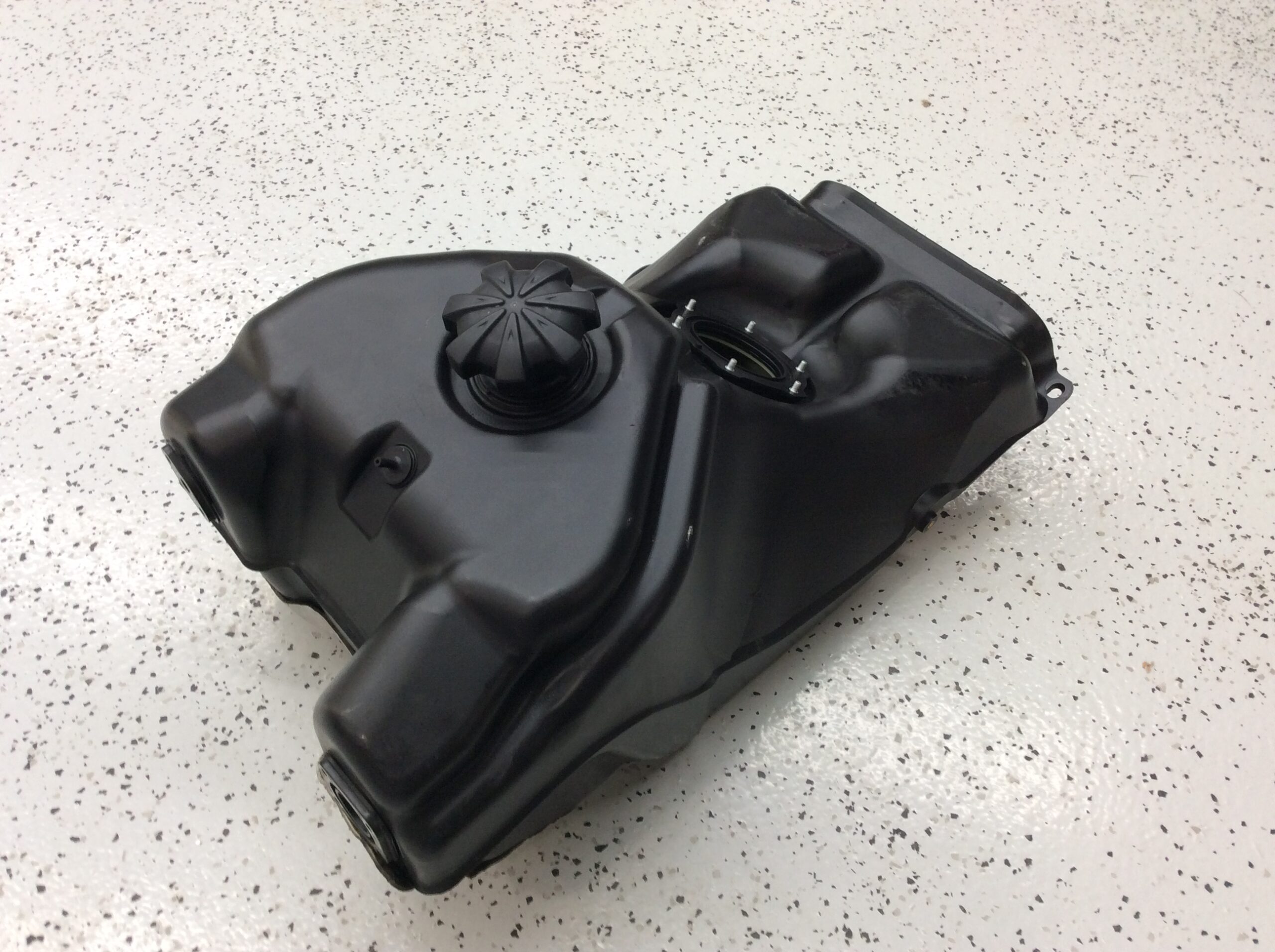 2009 Yamaha Gas Tank - Image 2