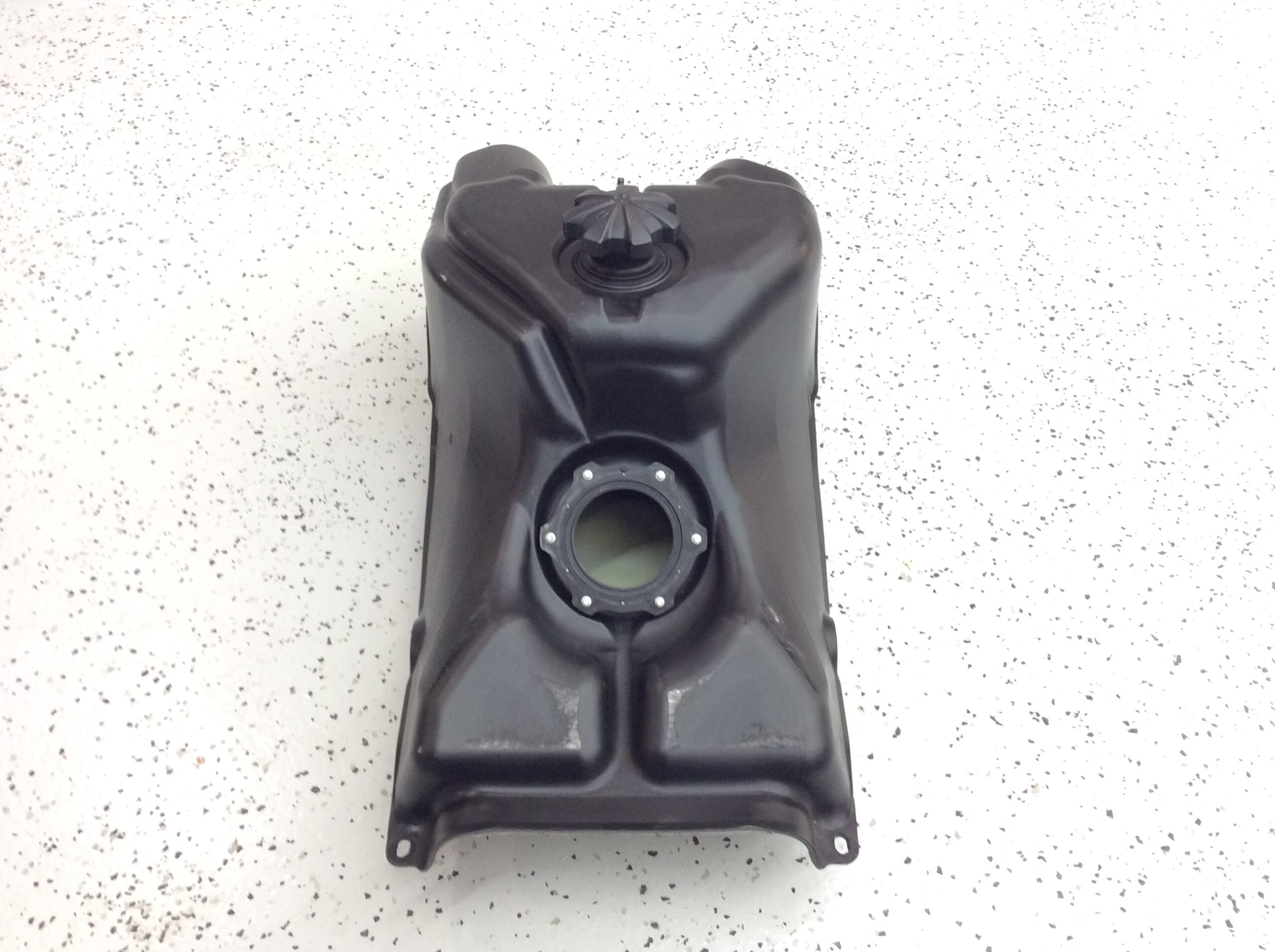 2009 Yamaha Gas Tank - Image 3