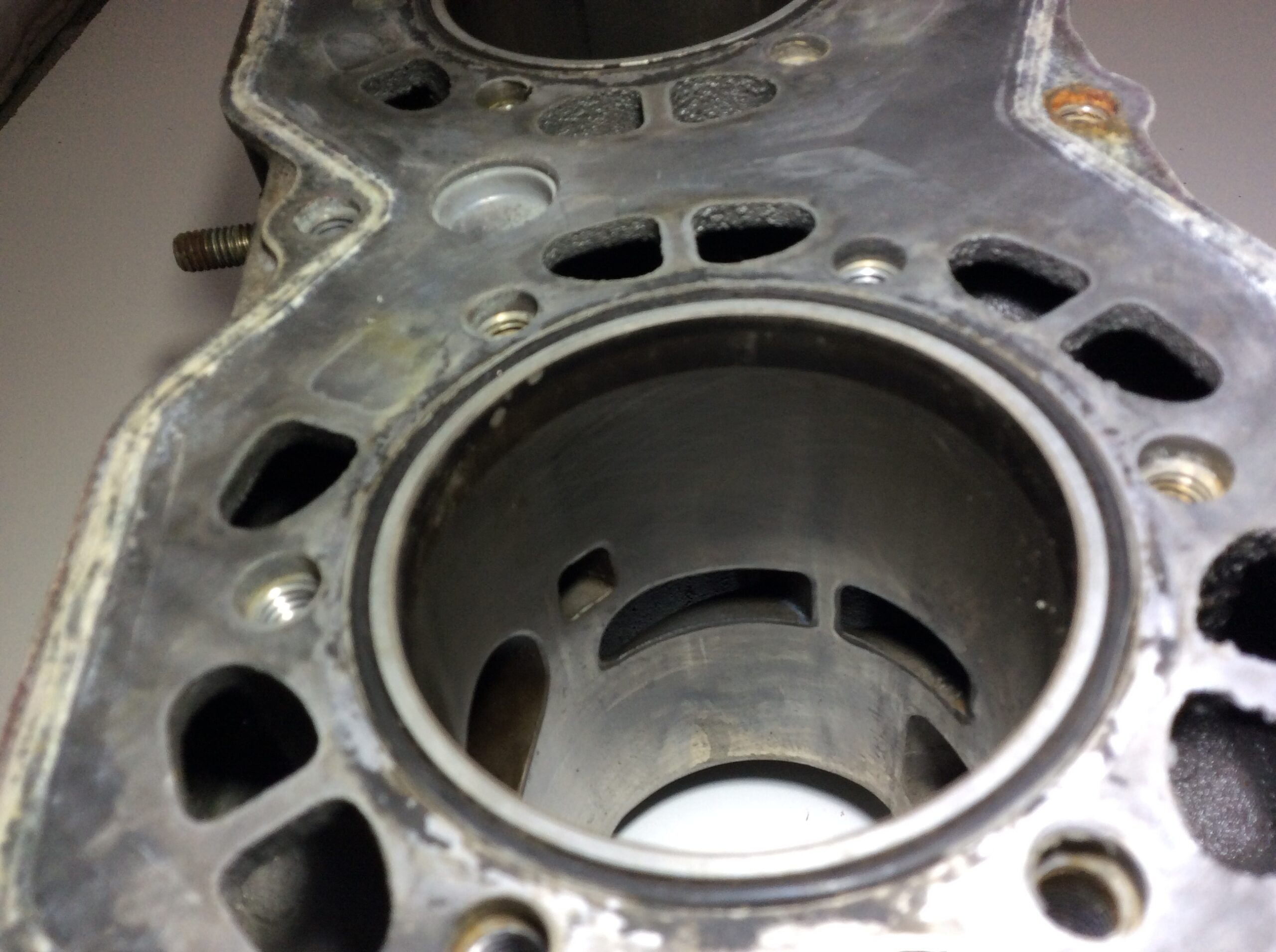 Used 1997 Polaris XC 440 L/C Cylinder - Image 5