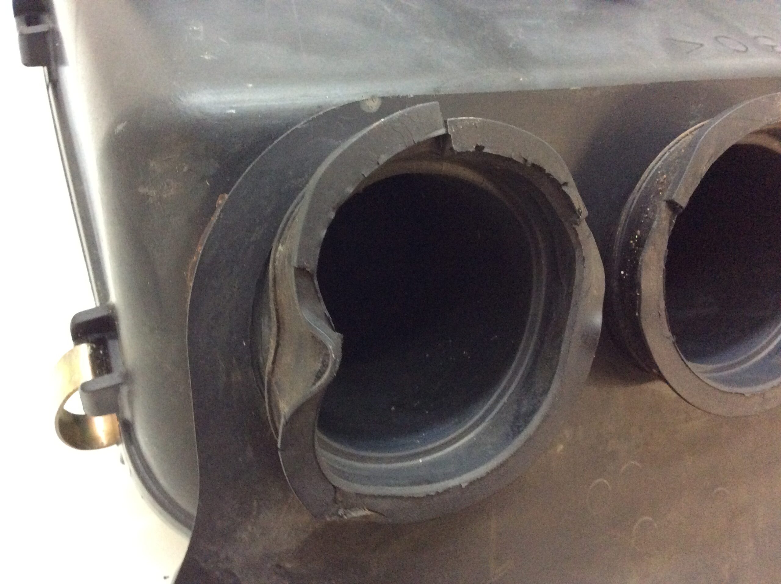 2003 RX-1 Airbox - Image 4