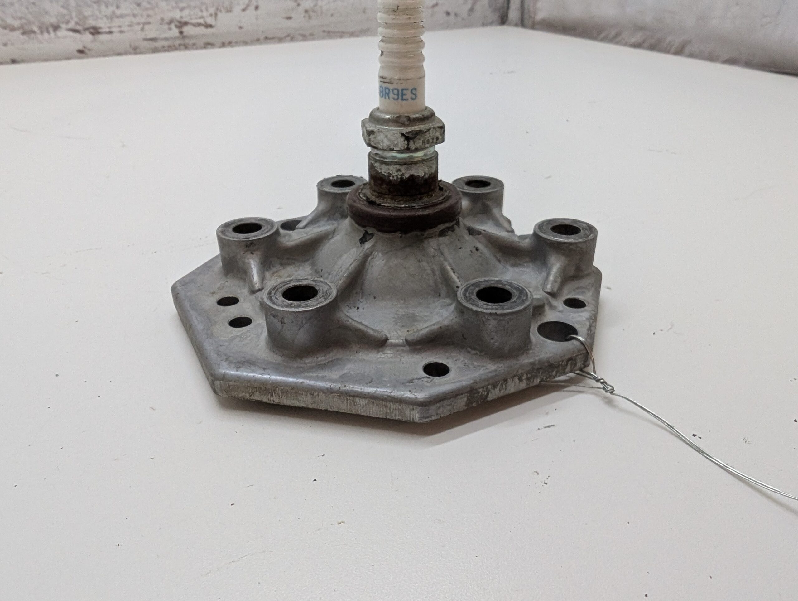 Cylinder Head - Image 4