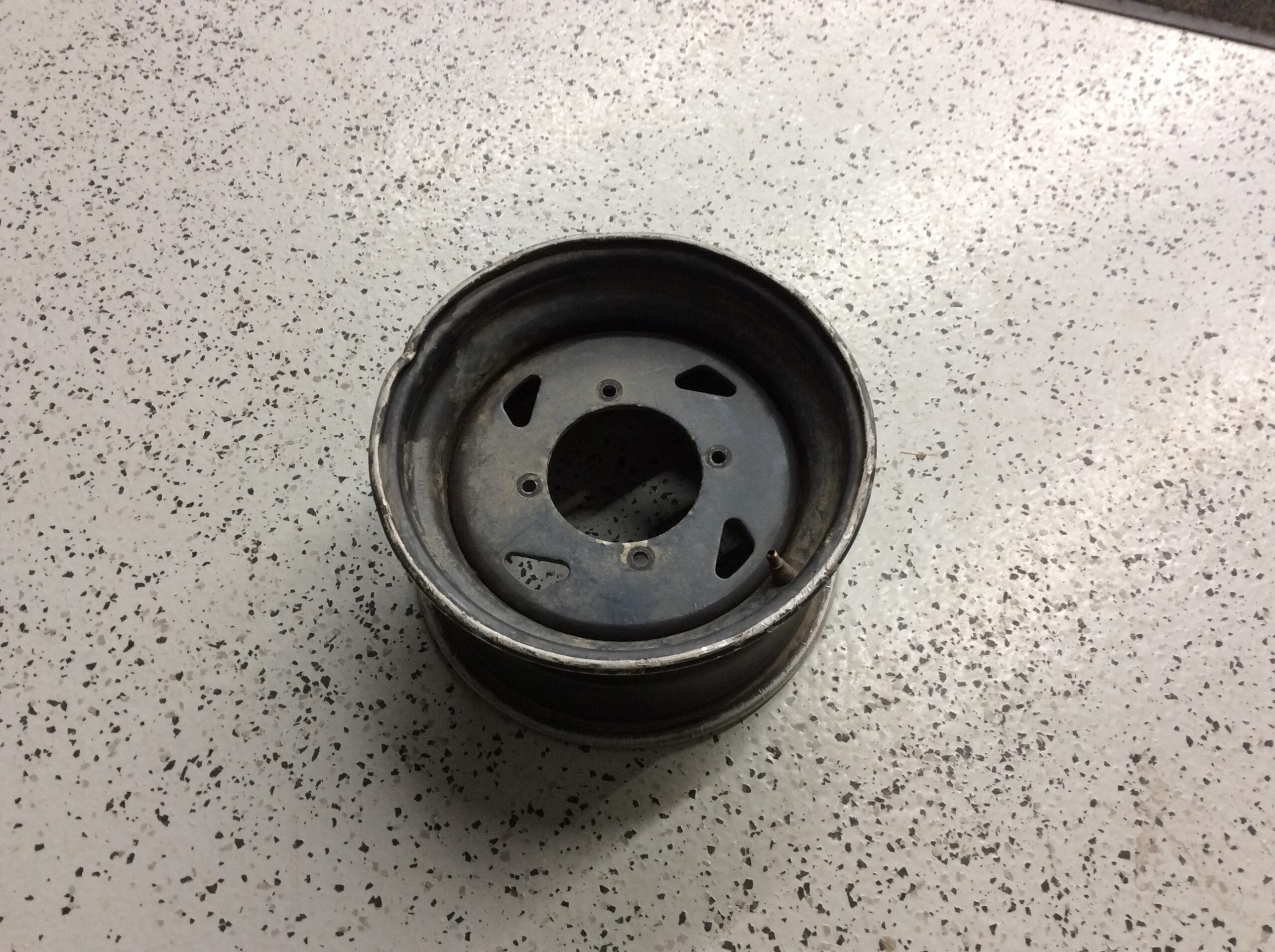 Kawasaki 12x6 Front Rim - Image 2