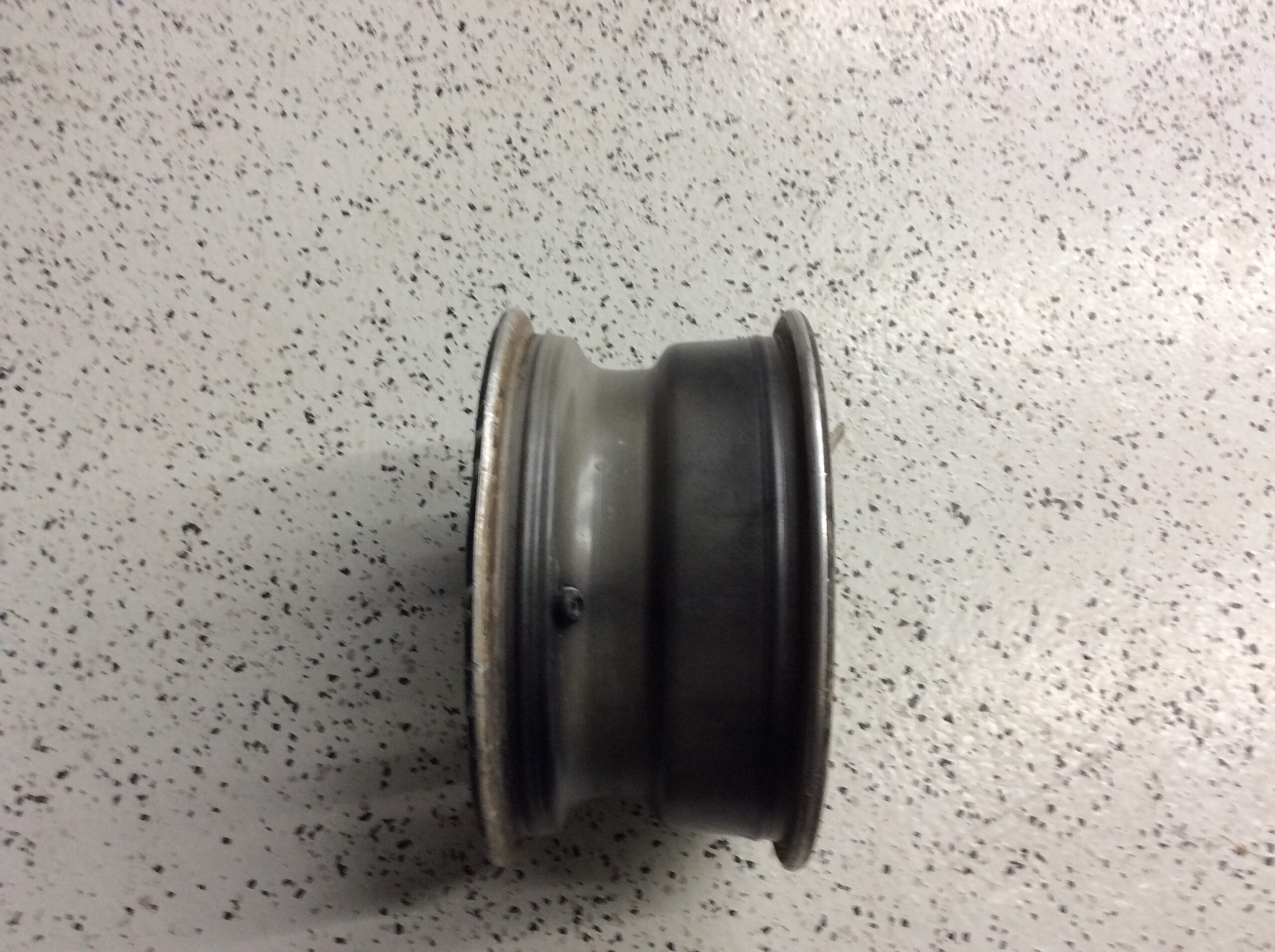 Kawasaki 12x6 Front Rim - Image 4