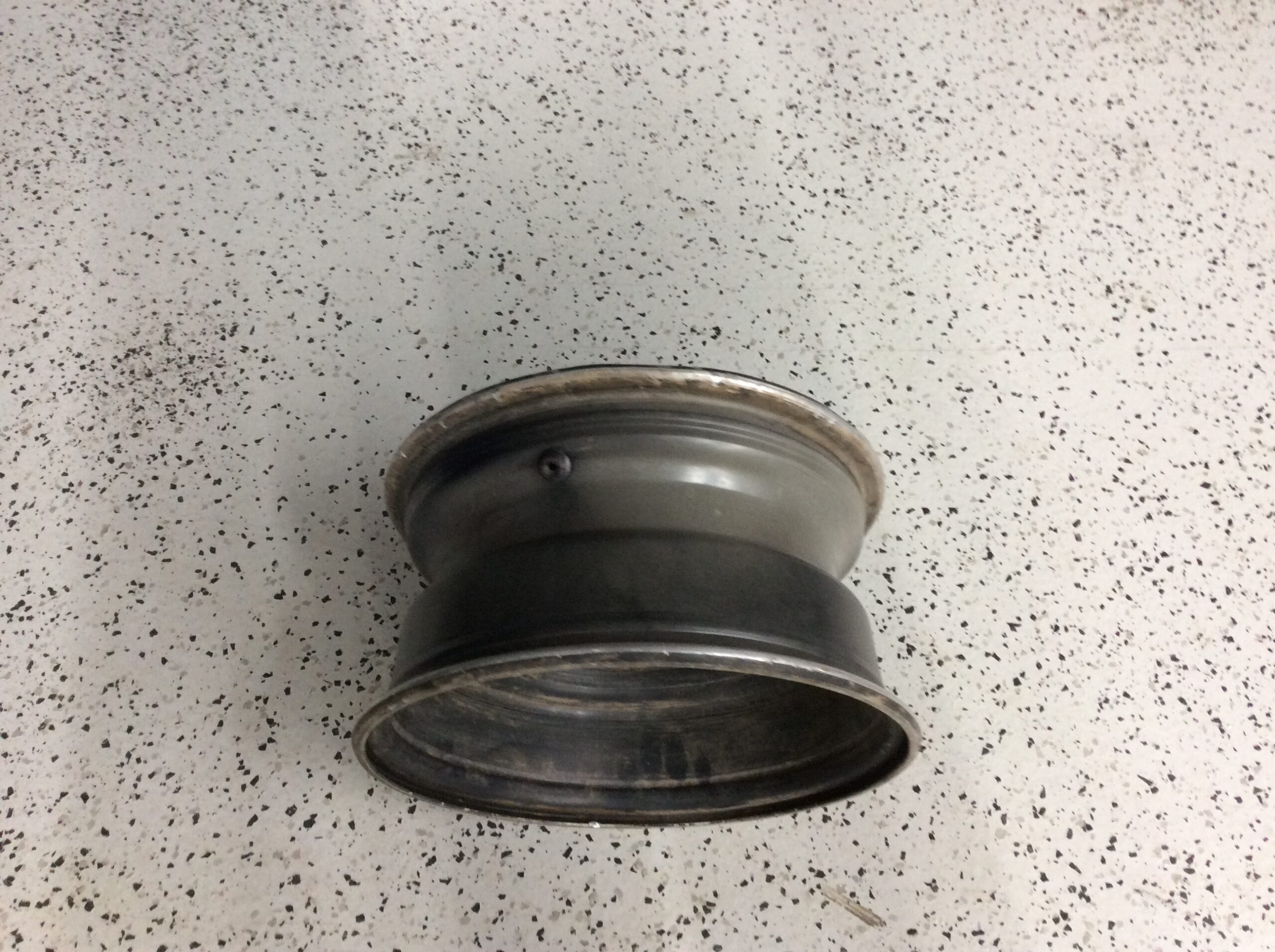 Kawasaki 12x6 Front Rim - Image 5