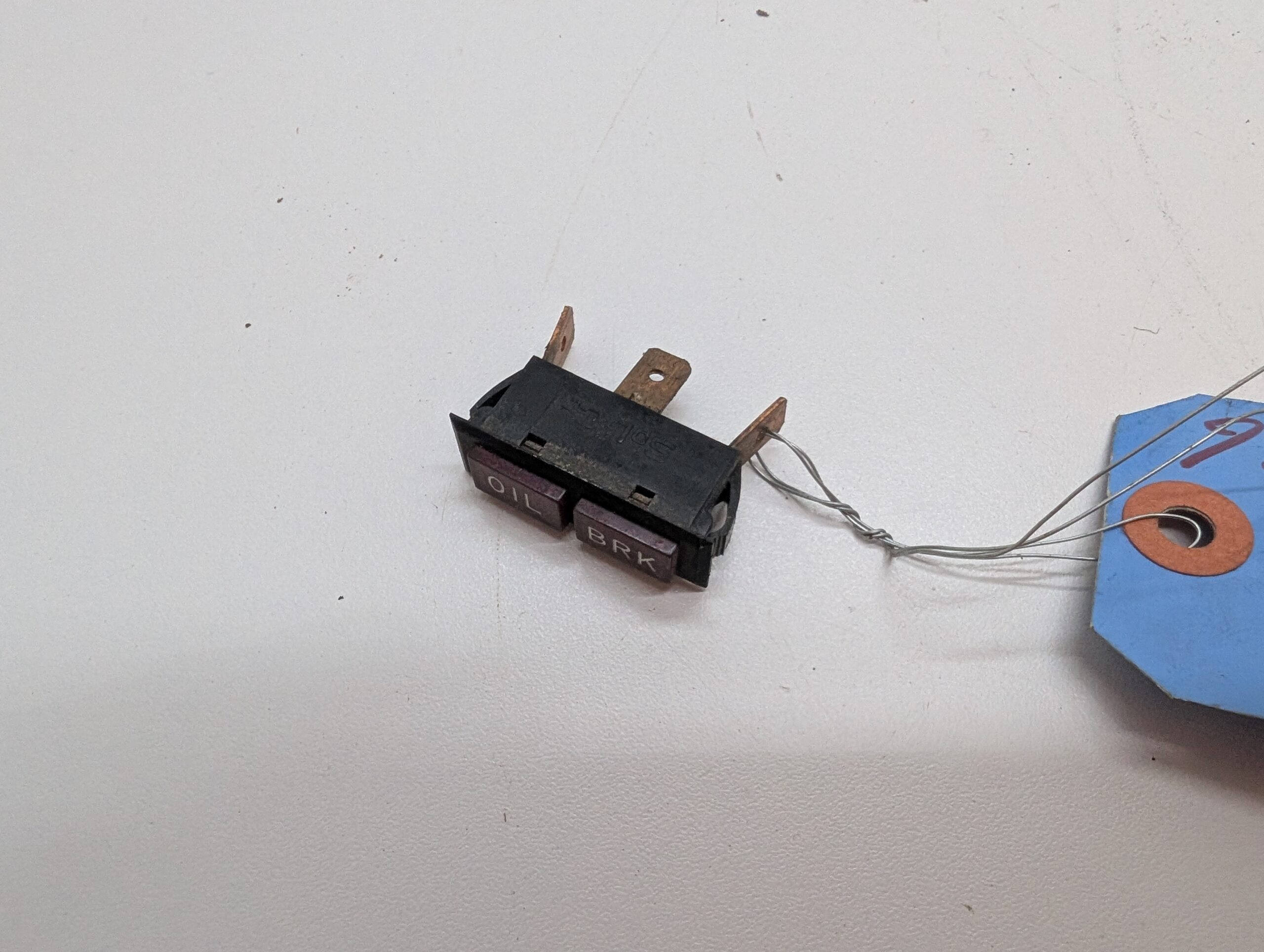 Oil/Brake Indicator Light - Image 2