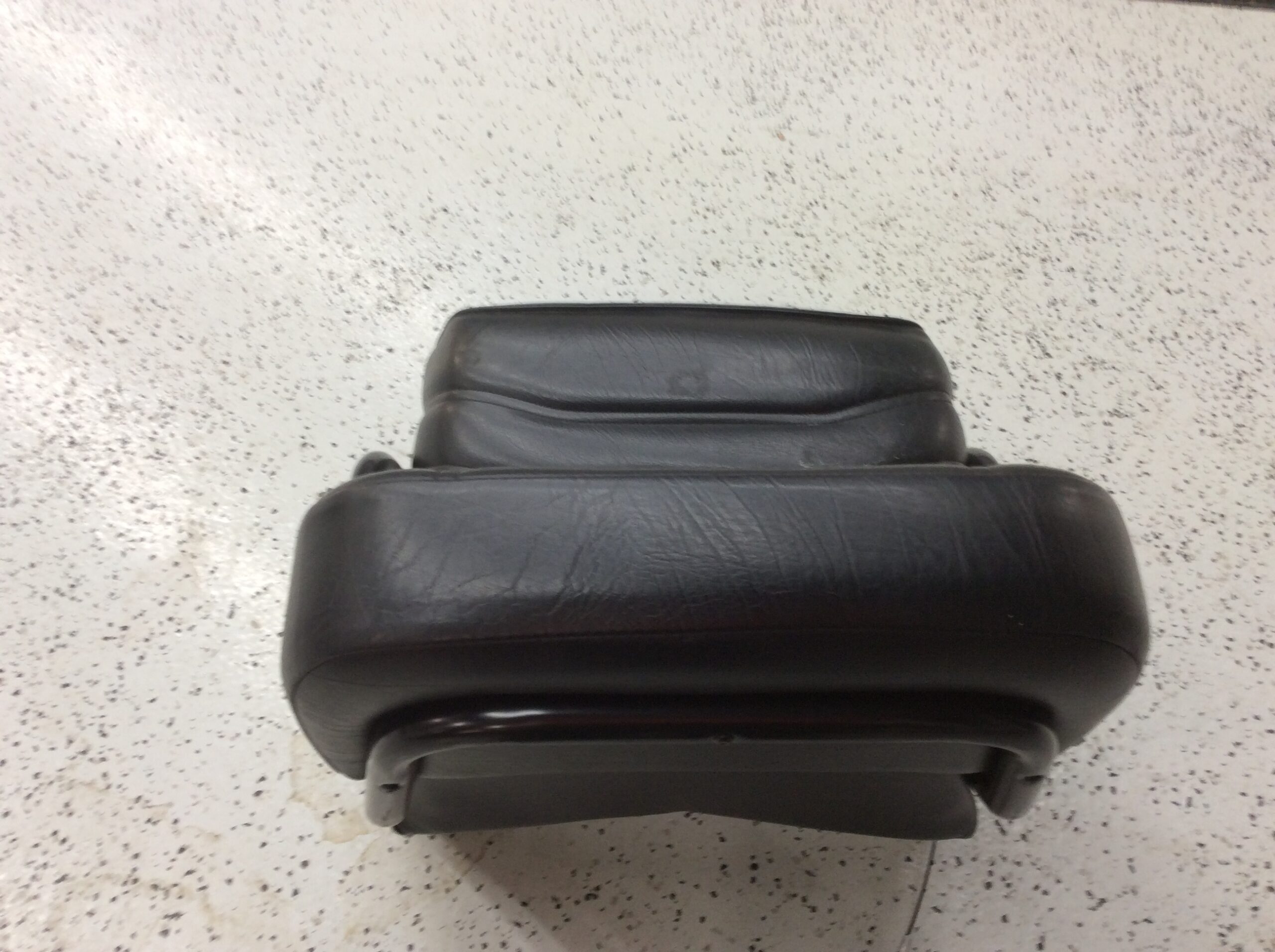 Yamaha Seat Jack - Image 3