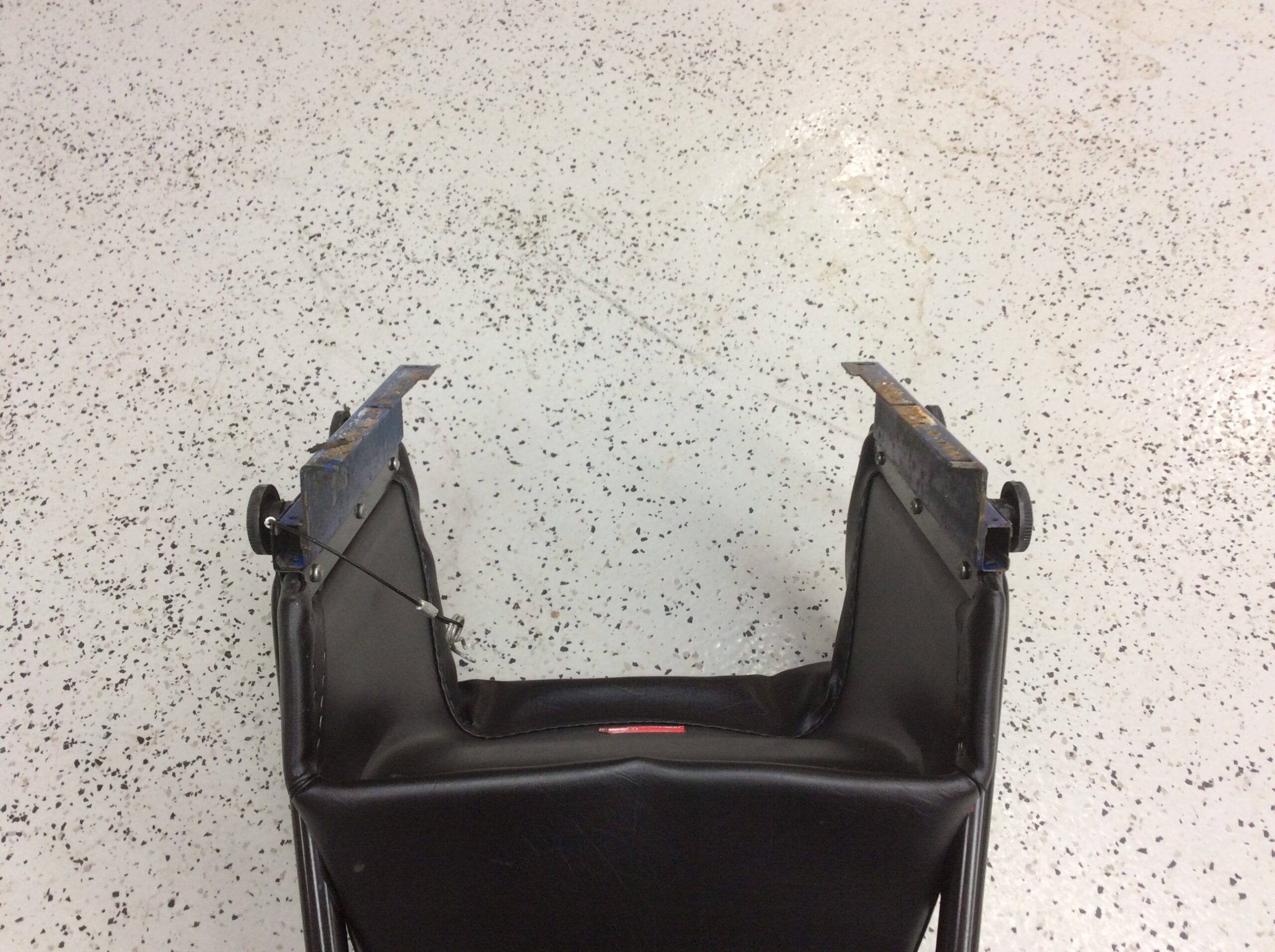 Yamaha Seat Jack - Image 5